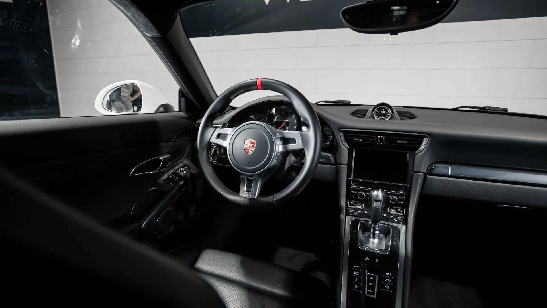 Porsche 911 — photo 29