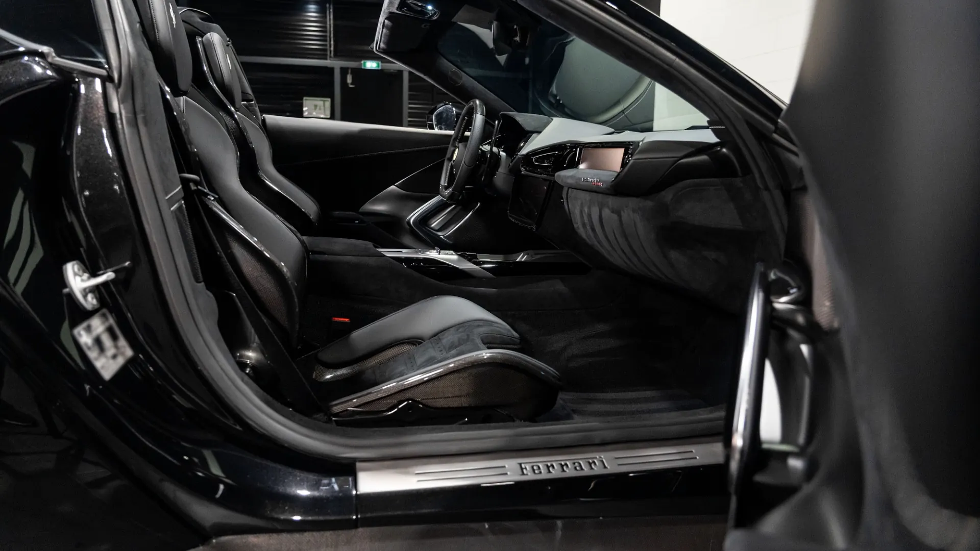 Ferrari 12Cilindri — photo 14