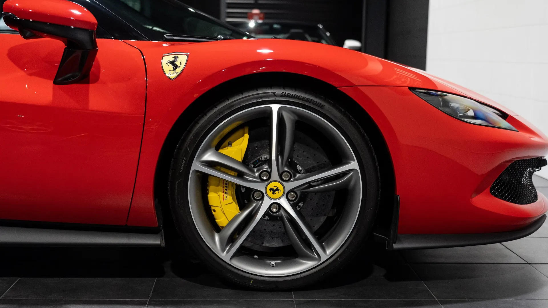Ferrari 296 — photo 8