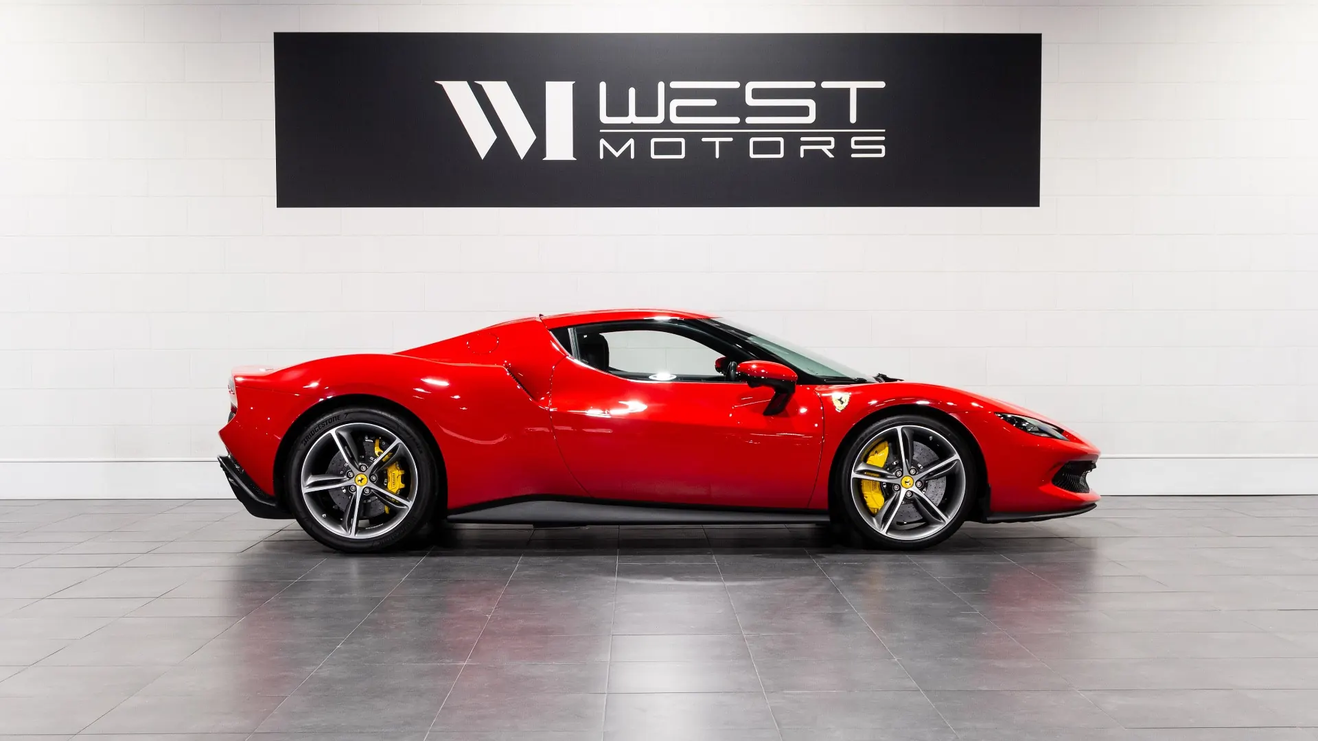 Ferrari 296 — photo 3