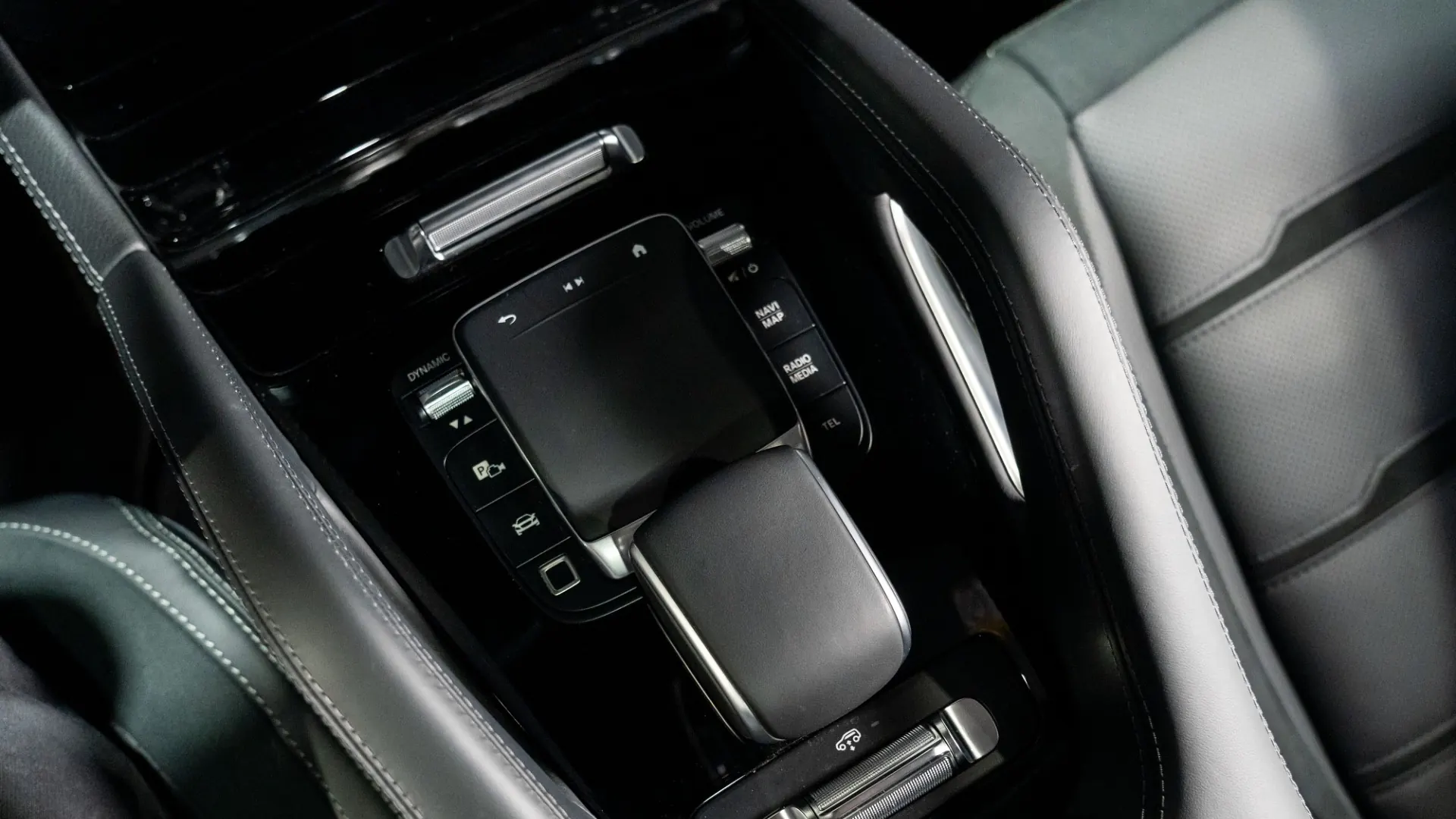Mercedes GLE — photo 23