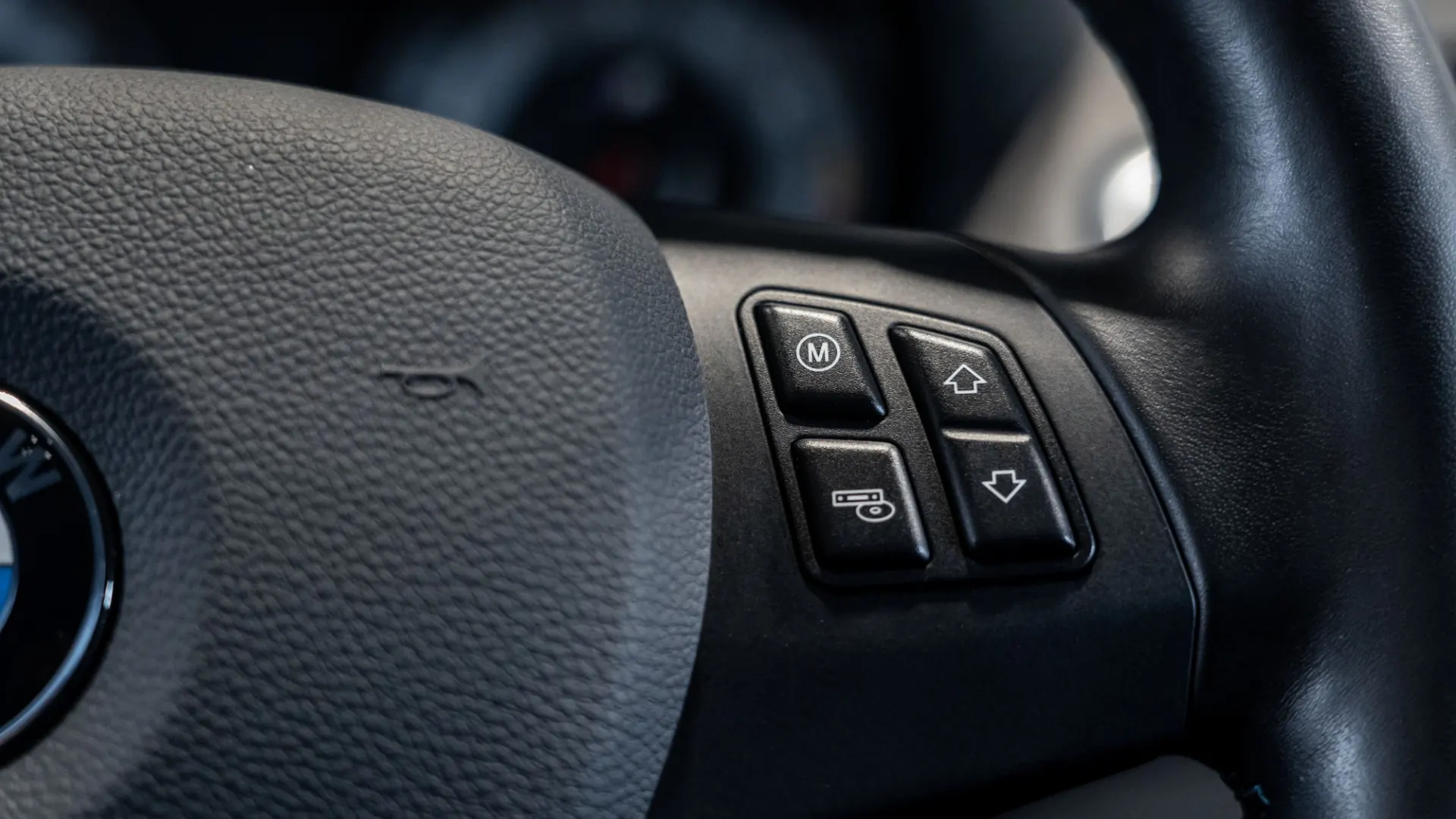 BMW 1 — photo 17