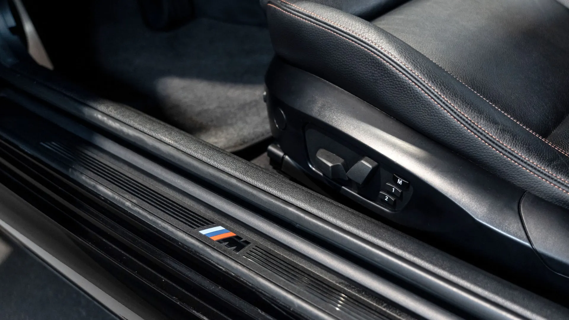 BMW 1 — photo 11