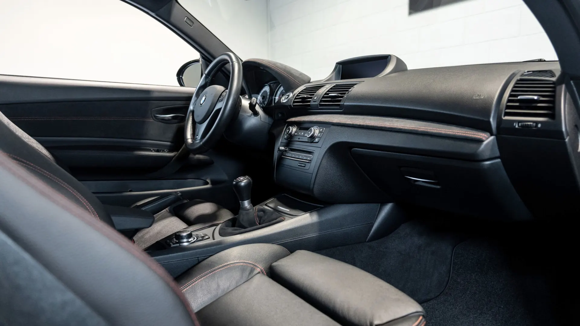 BMW 1 — photo 26