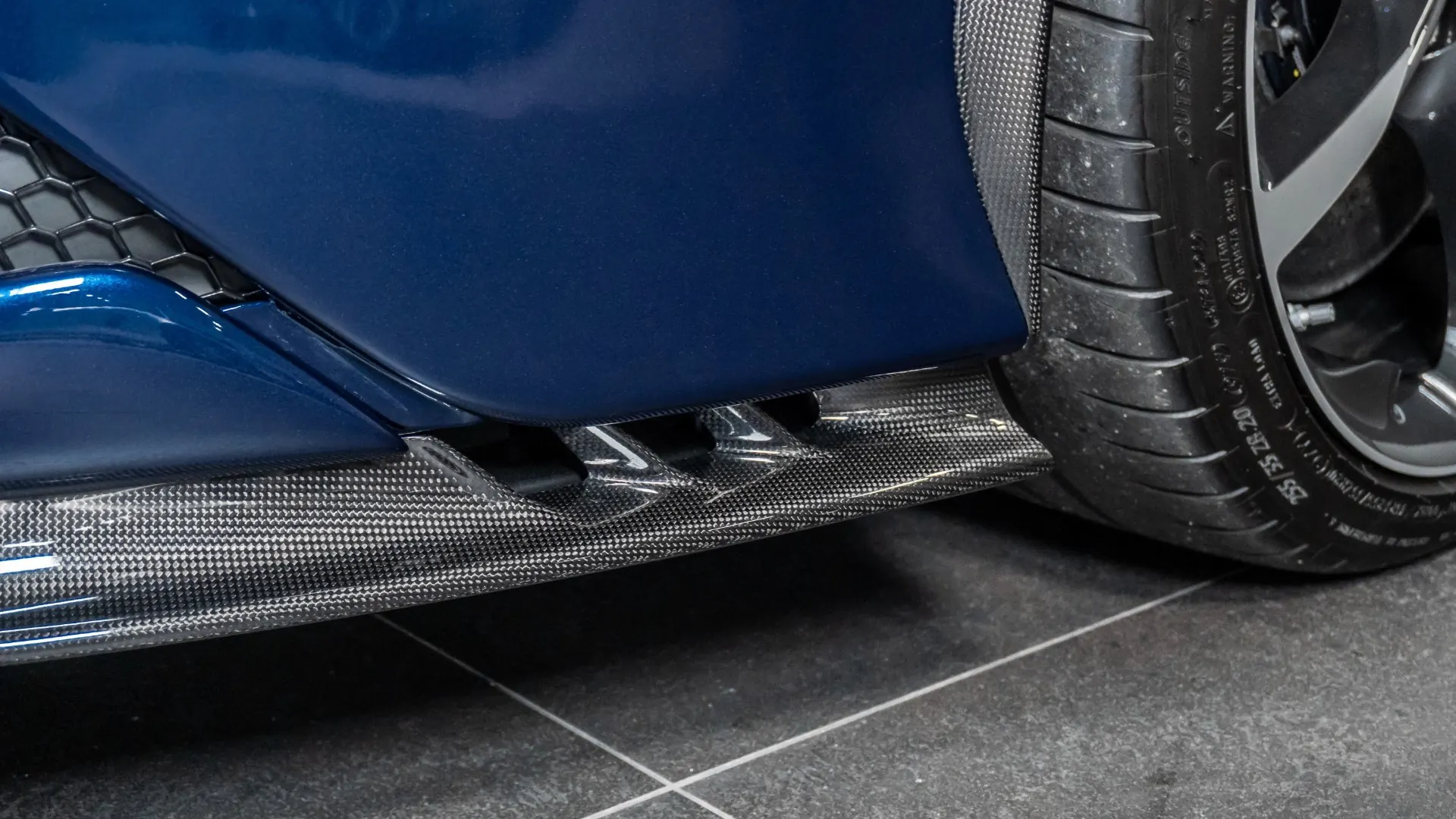 Ferrari SF90 — photo 15