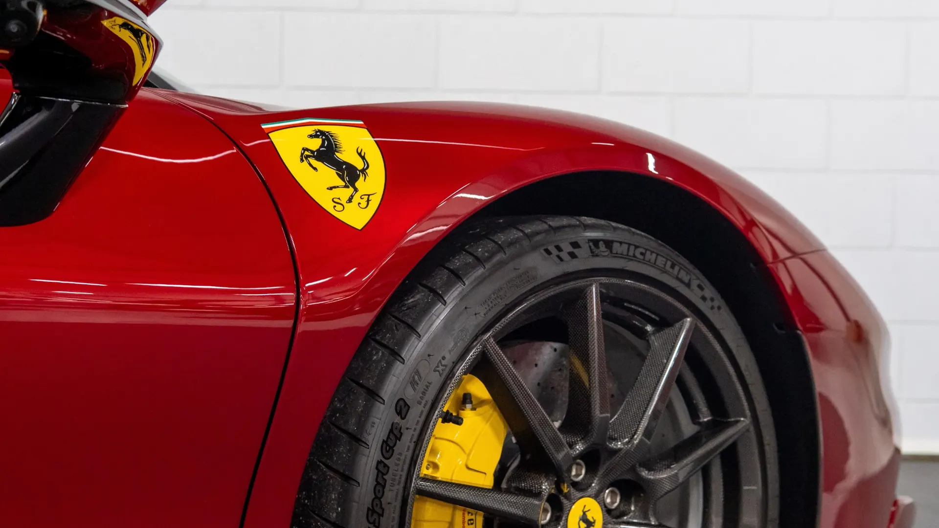Ferrari SF90 — photo 10