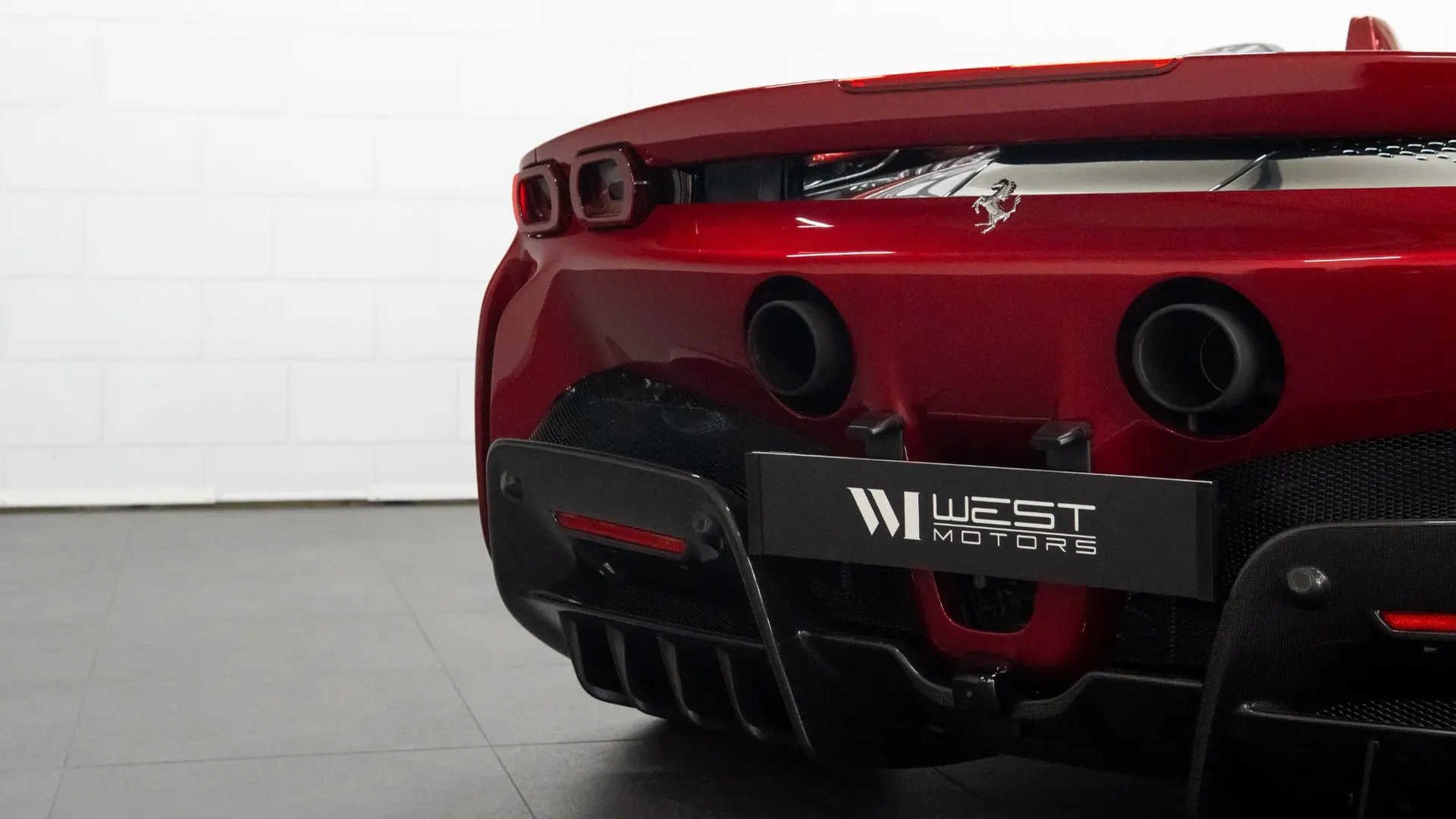 Ferrari SF90 — photo 11