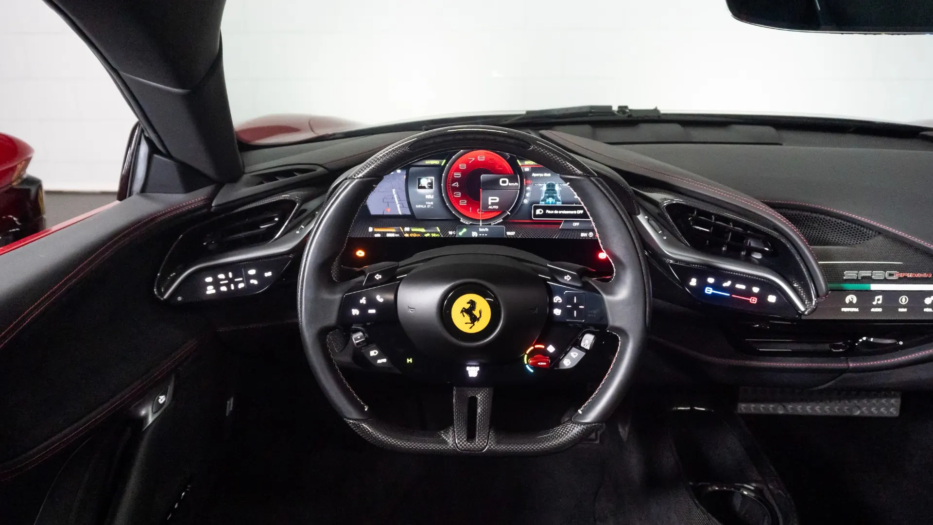 Ferrari SF90 — photo 16