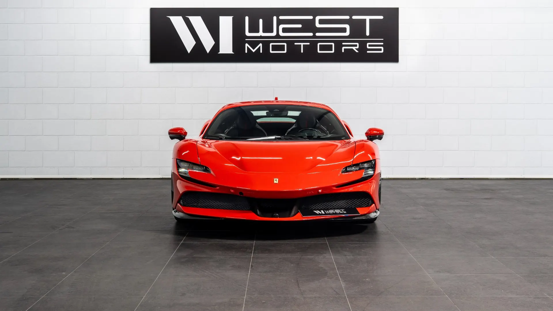 Ferrari SF90 — photo 7
