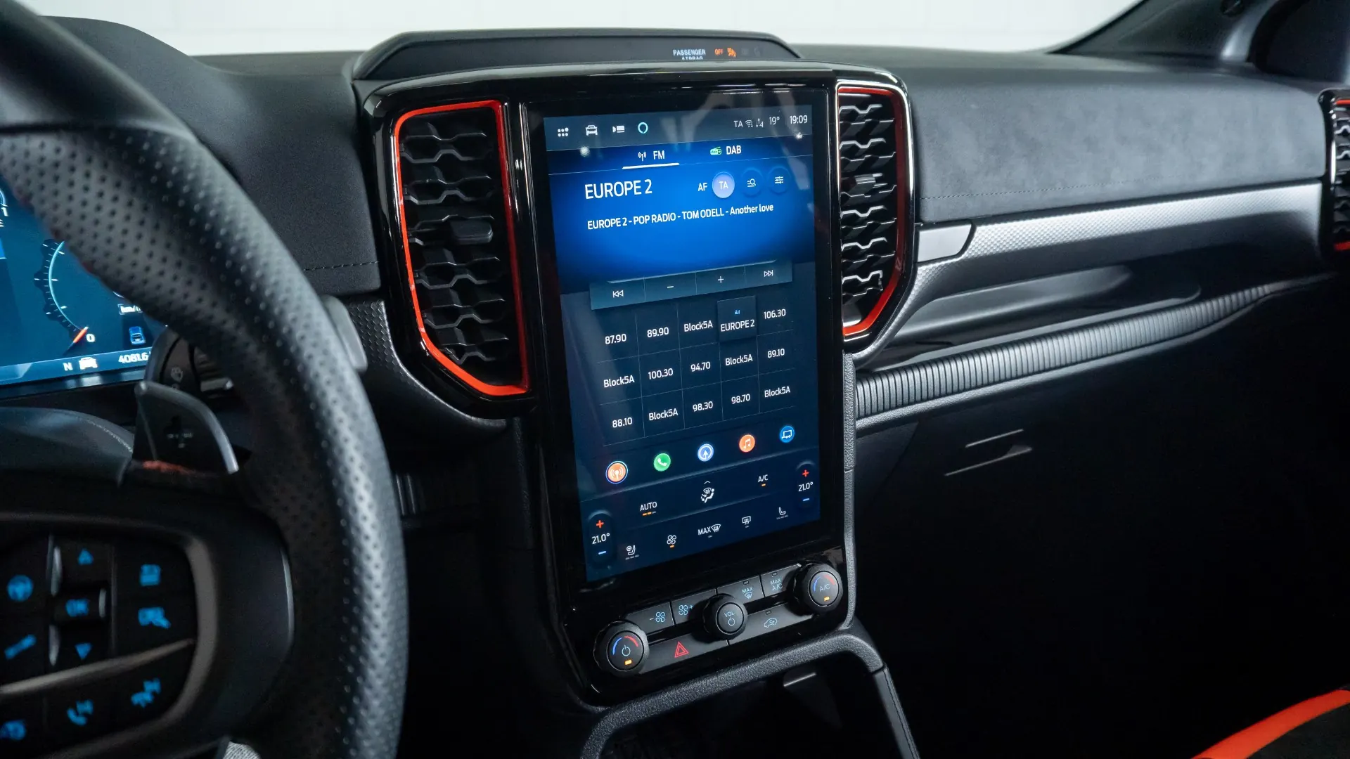 FORD Ranger — photo 28