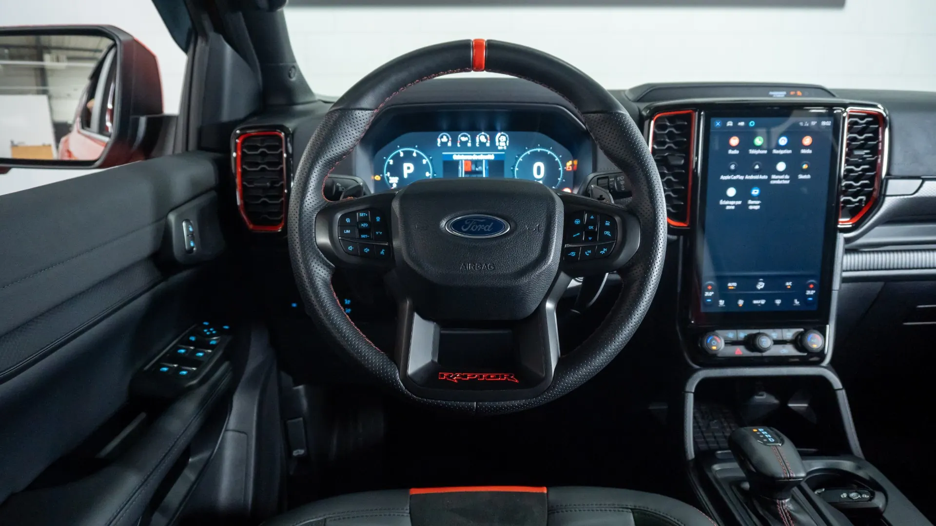 FORD Ranger — photo 21
