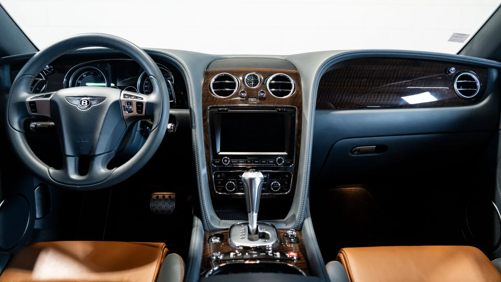 Bentley Continental — photo 13
