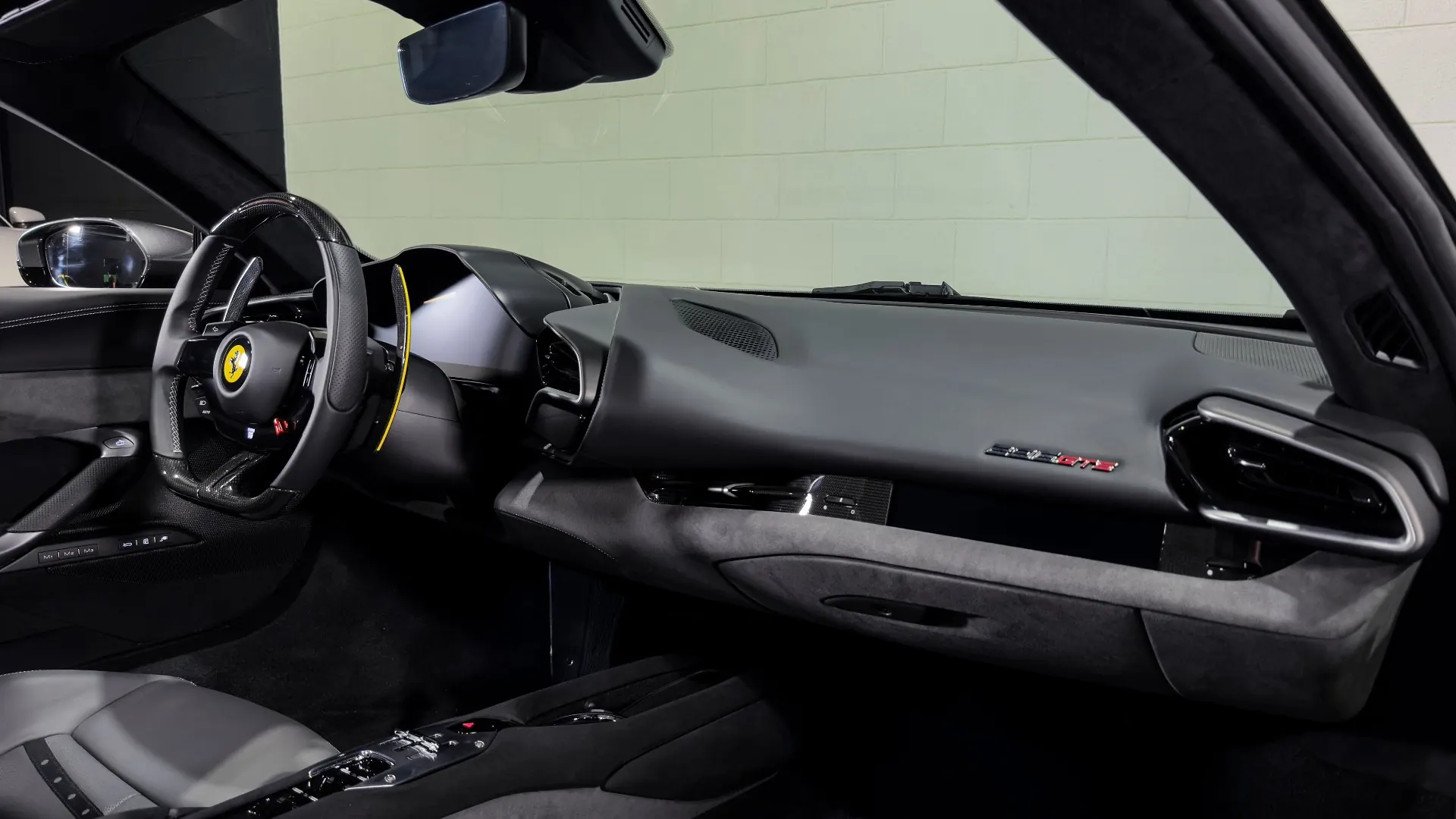 Ferrari 296 — photo 15