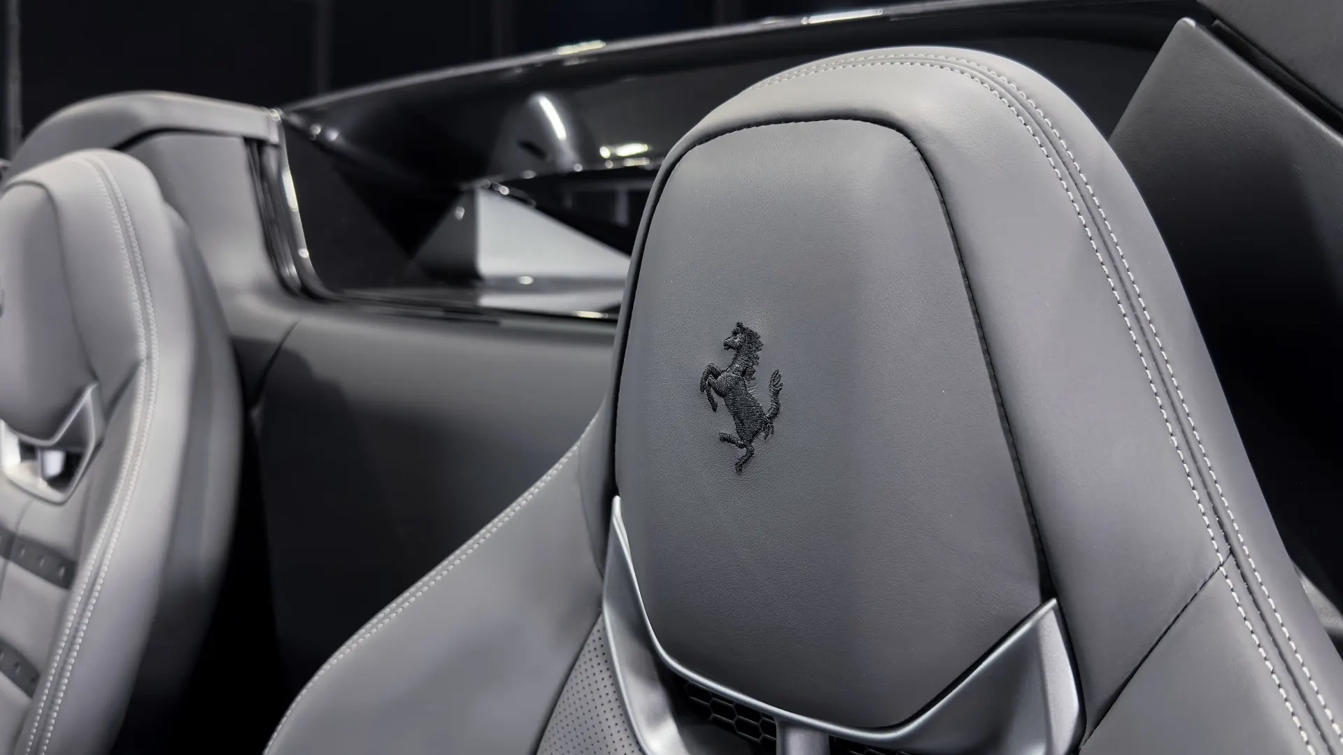 Ferrari 296 — photo 13