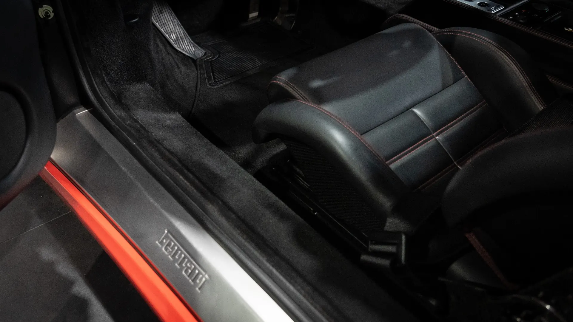 Ferrari F430 — photo 14
