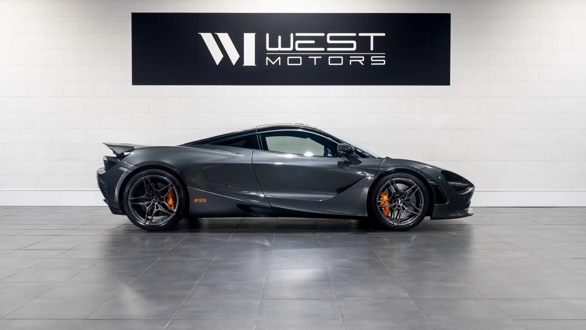 Mclaren 720 — photo 3