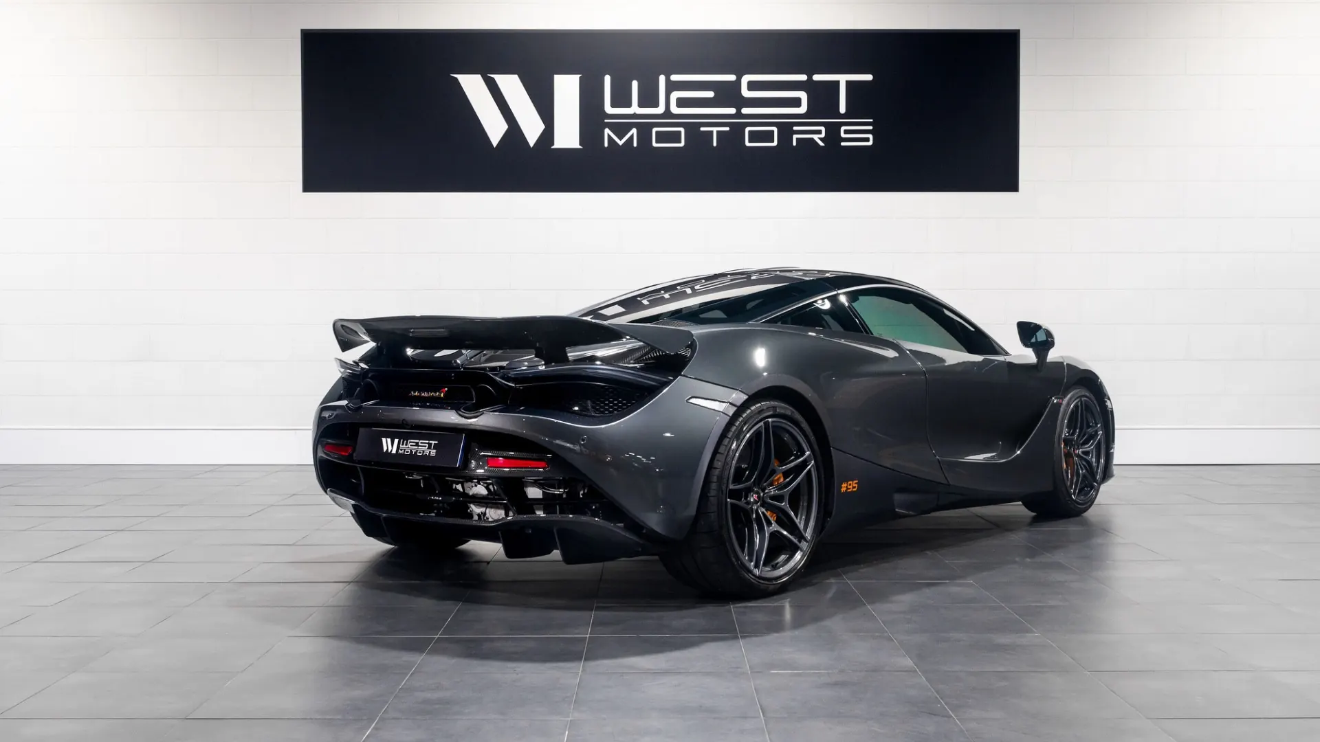 Mclaren 720 — photo 4