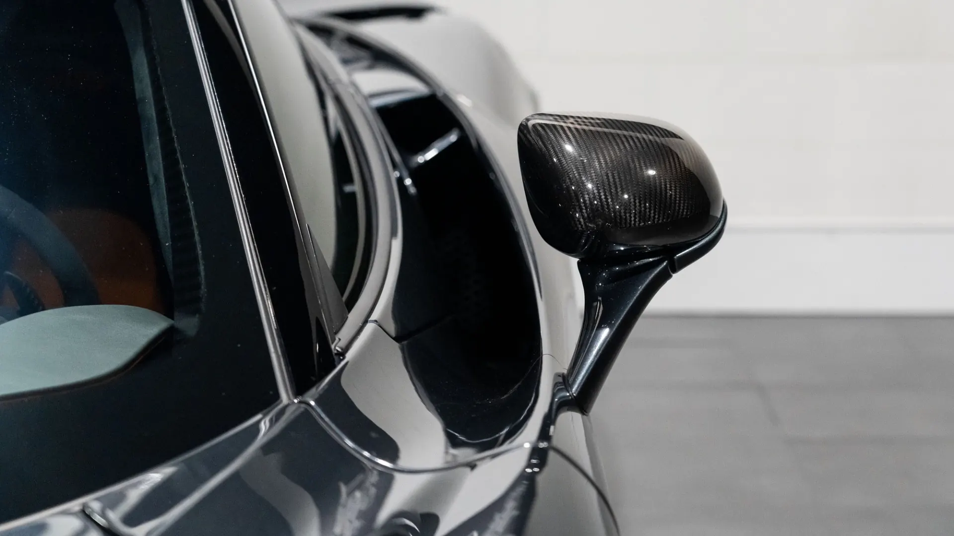 Mclaren 720 — photo 12