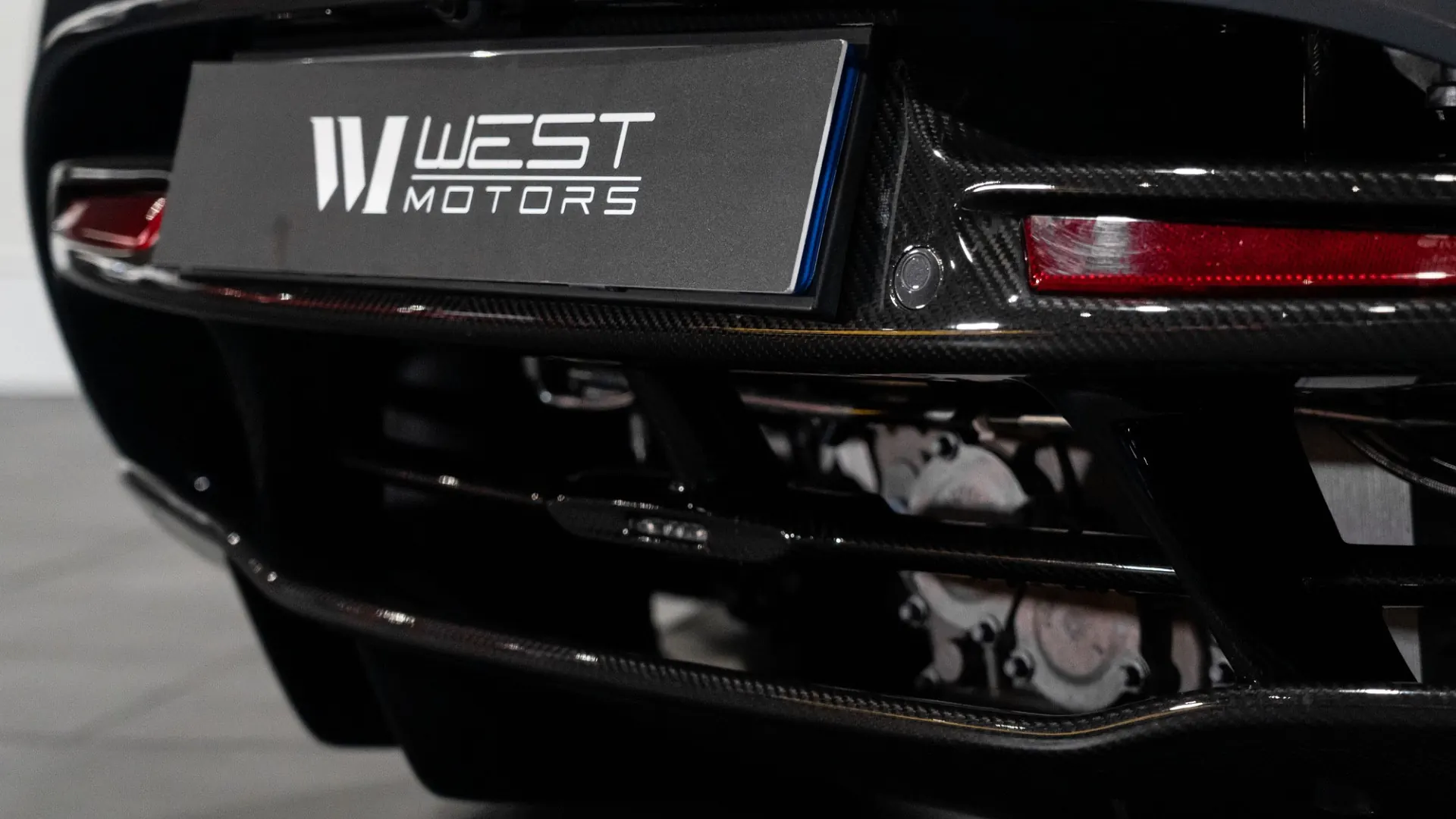 Mclaren 720 — photo 8