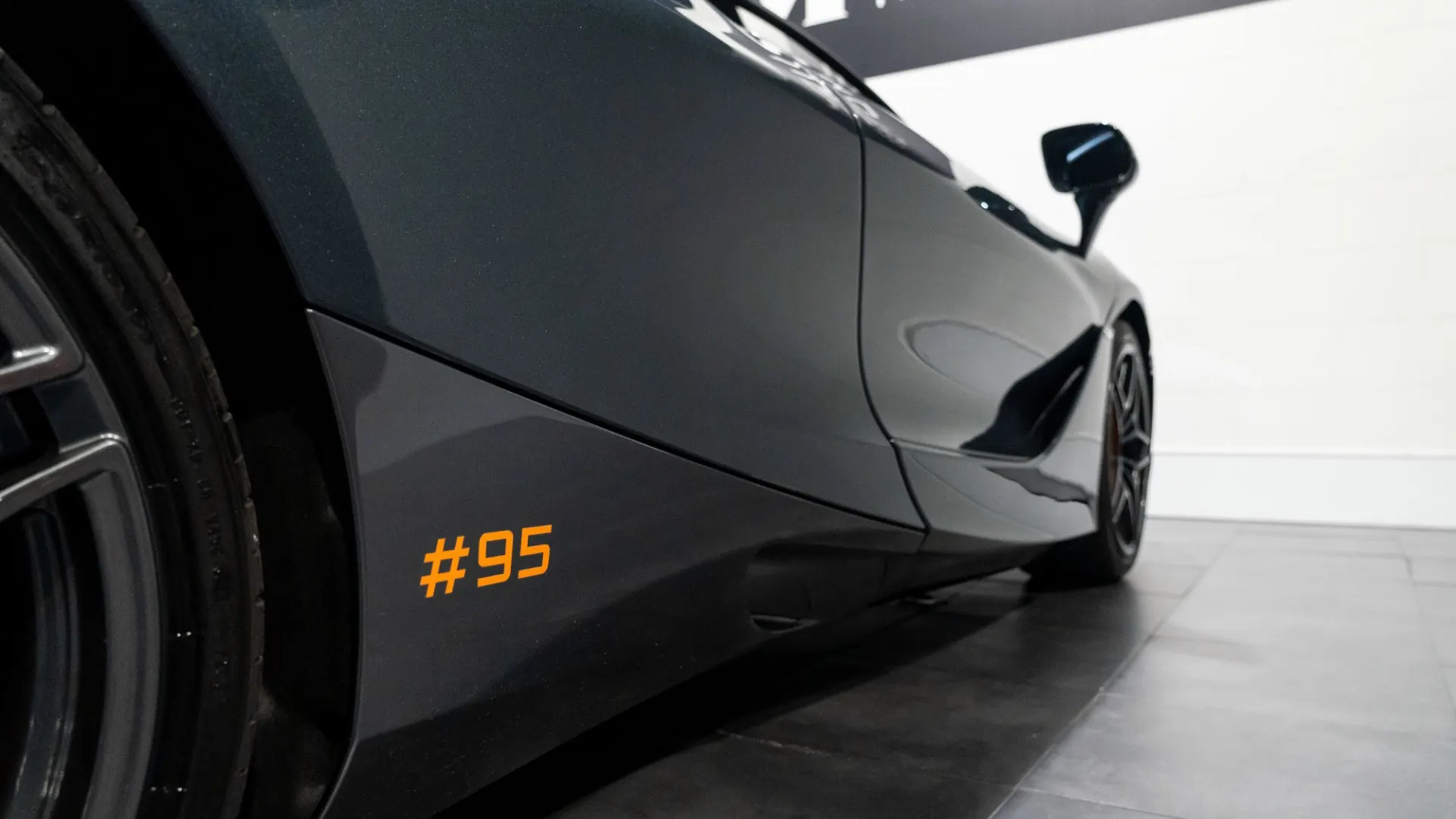 Mclaren 720 — photo 9