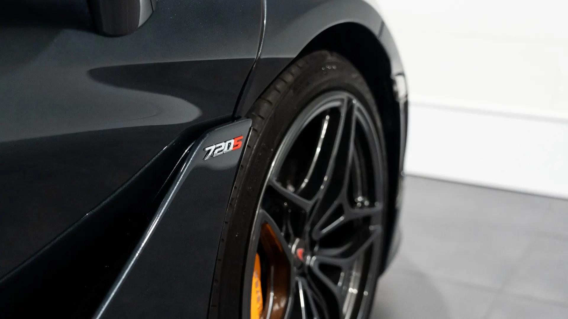 Mclaren 720 — photo 13