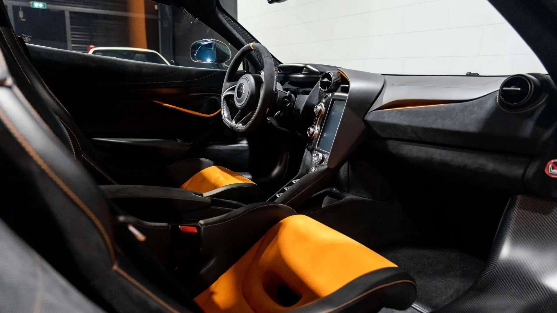 Mclaren 720 — photo 22