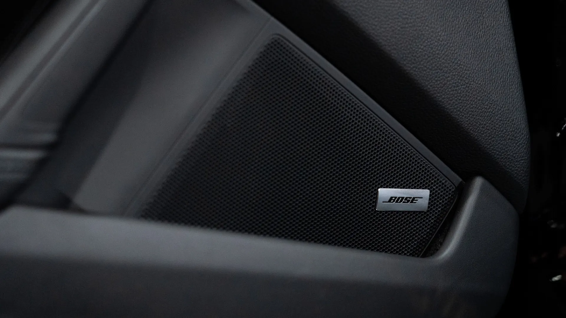Porsche 911 — photo 26