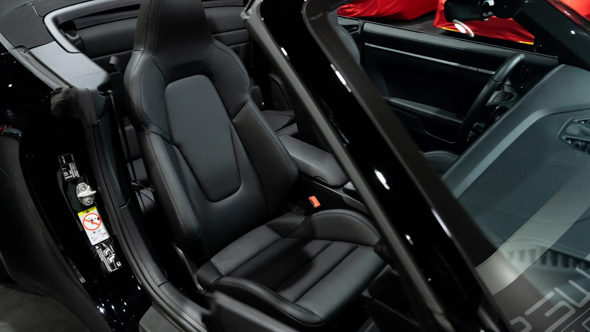 Porsche 911 — photo 10