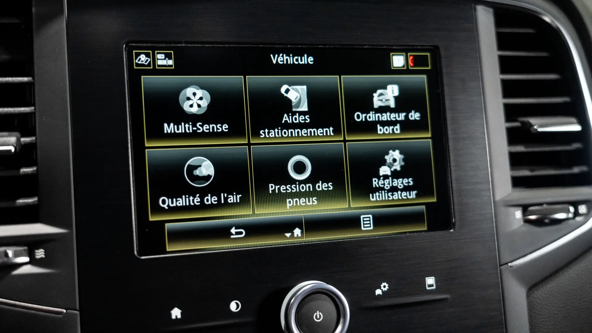 Renault Megane — photo 28