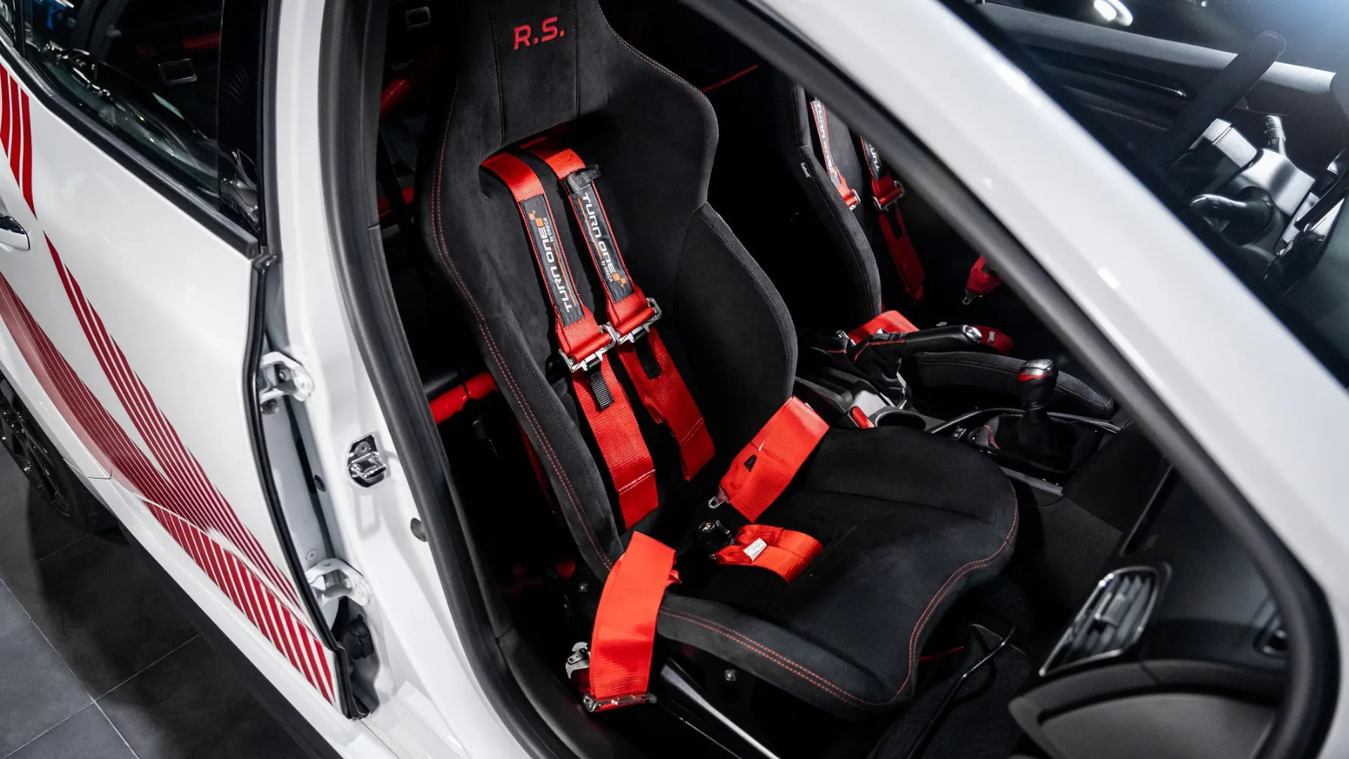 Renault Megane — photo 17