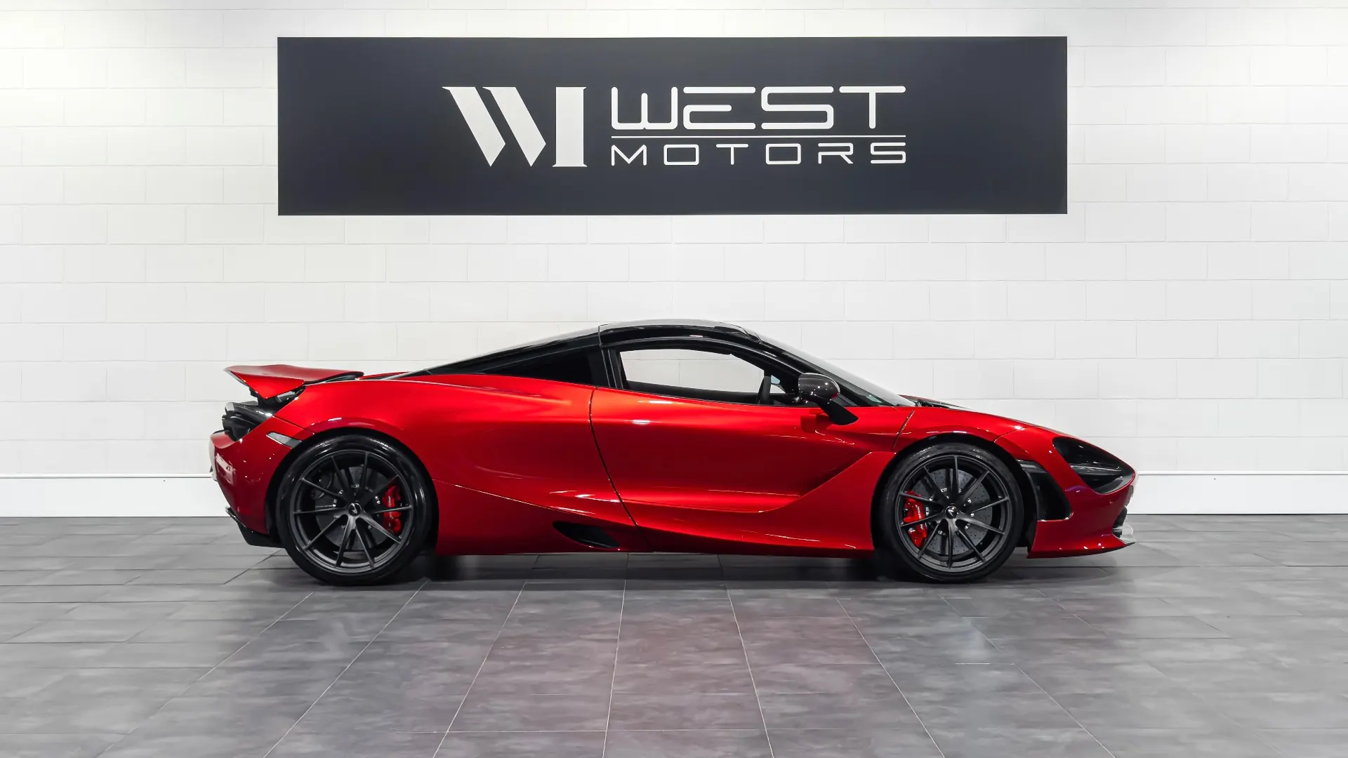Mclaren 720S — photo 3