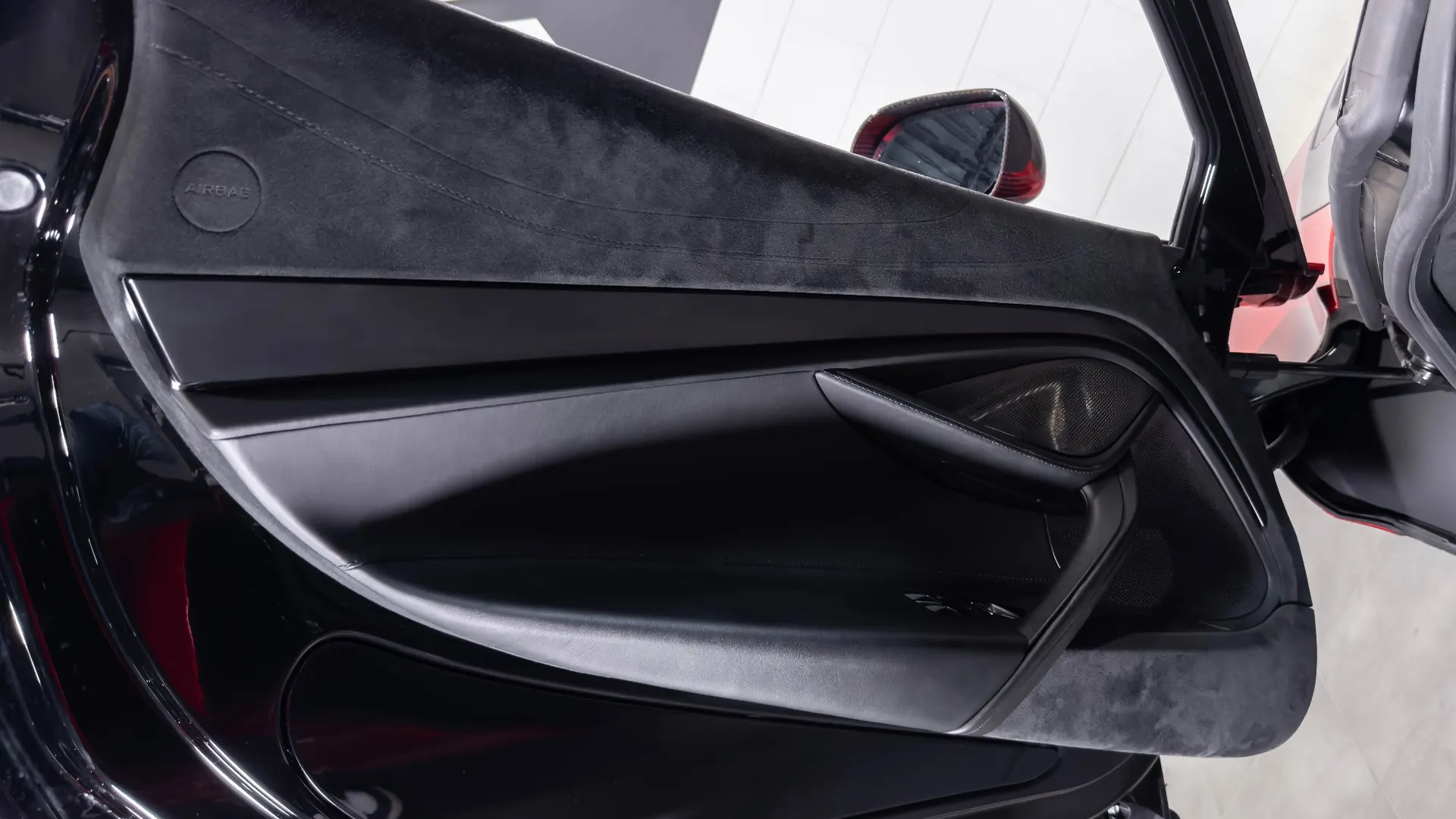 Mclaren 720S — photo 29