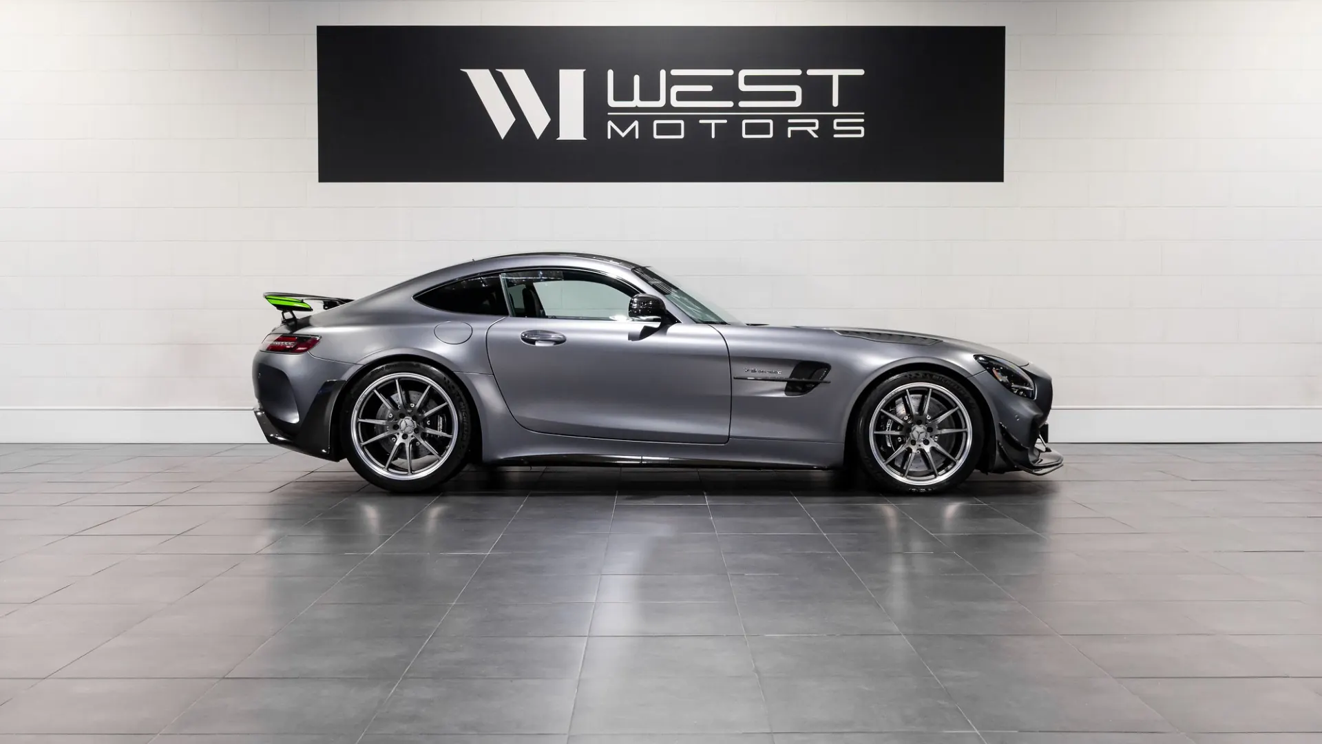 Mercedes AMG — photo 3