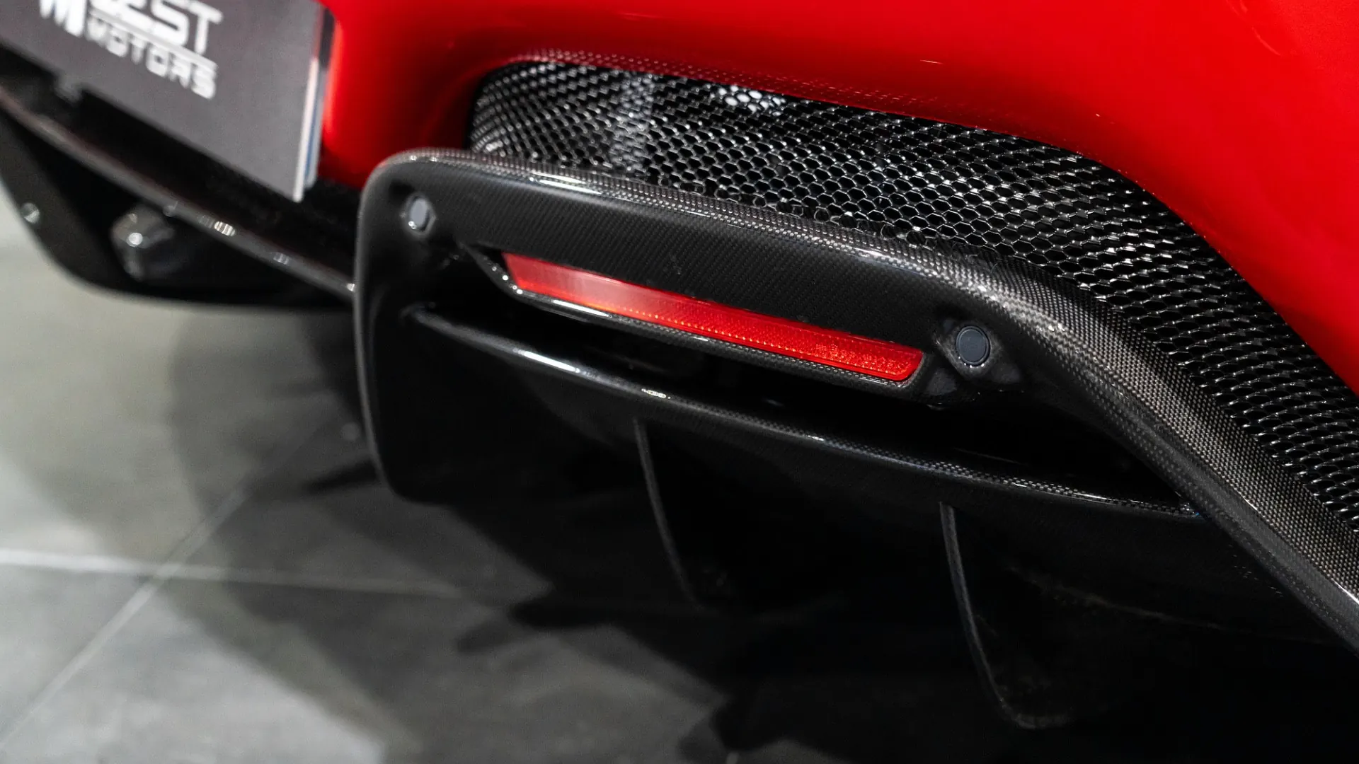 Ferrari 296 — photo 10
