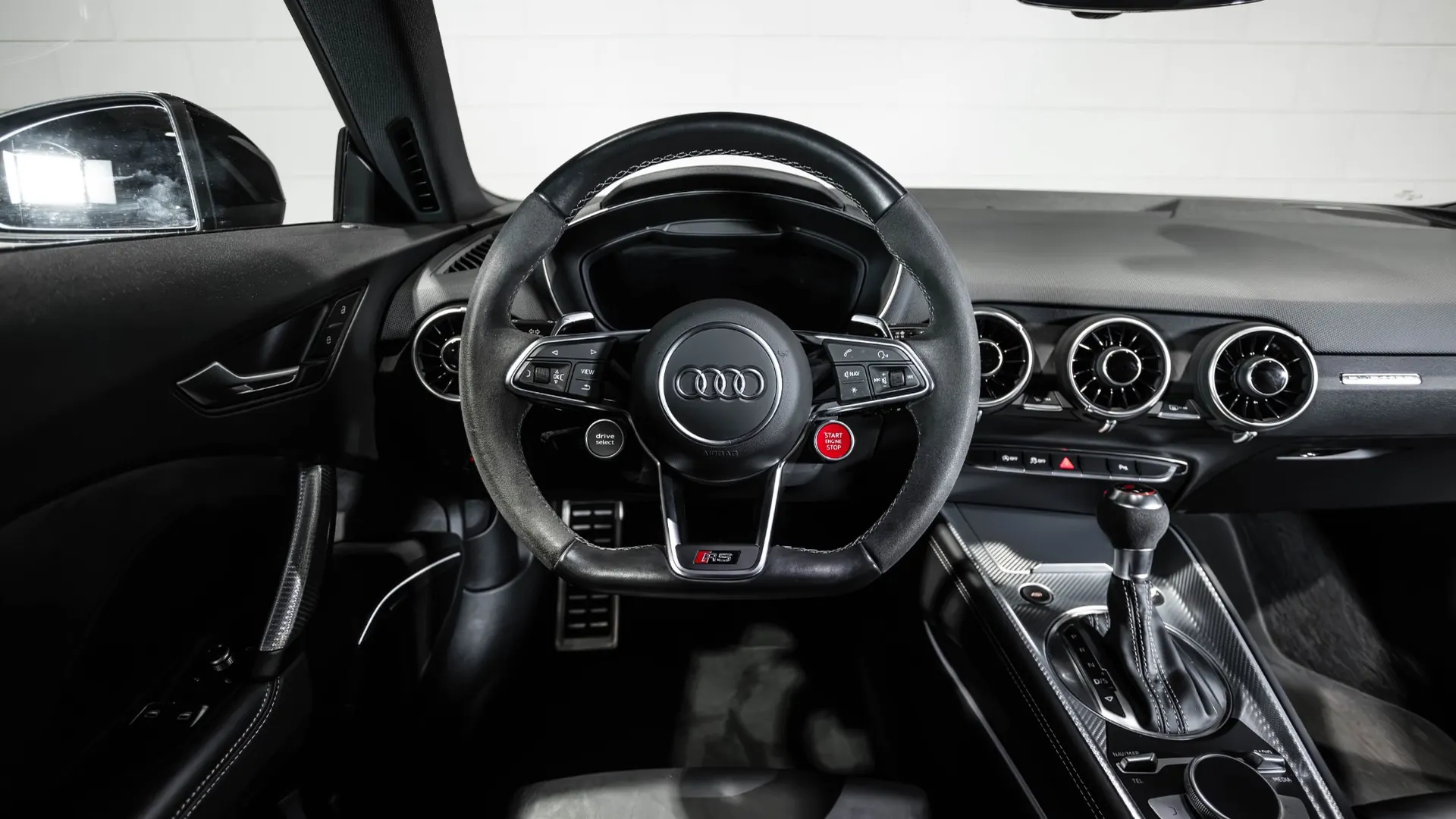 Audi TT — photo 14