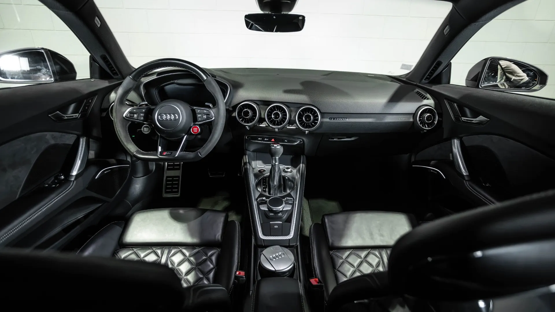 Audi TT — photo 8