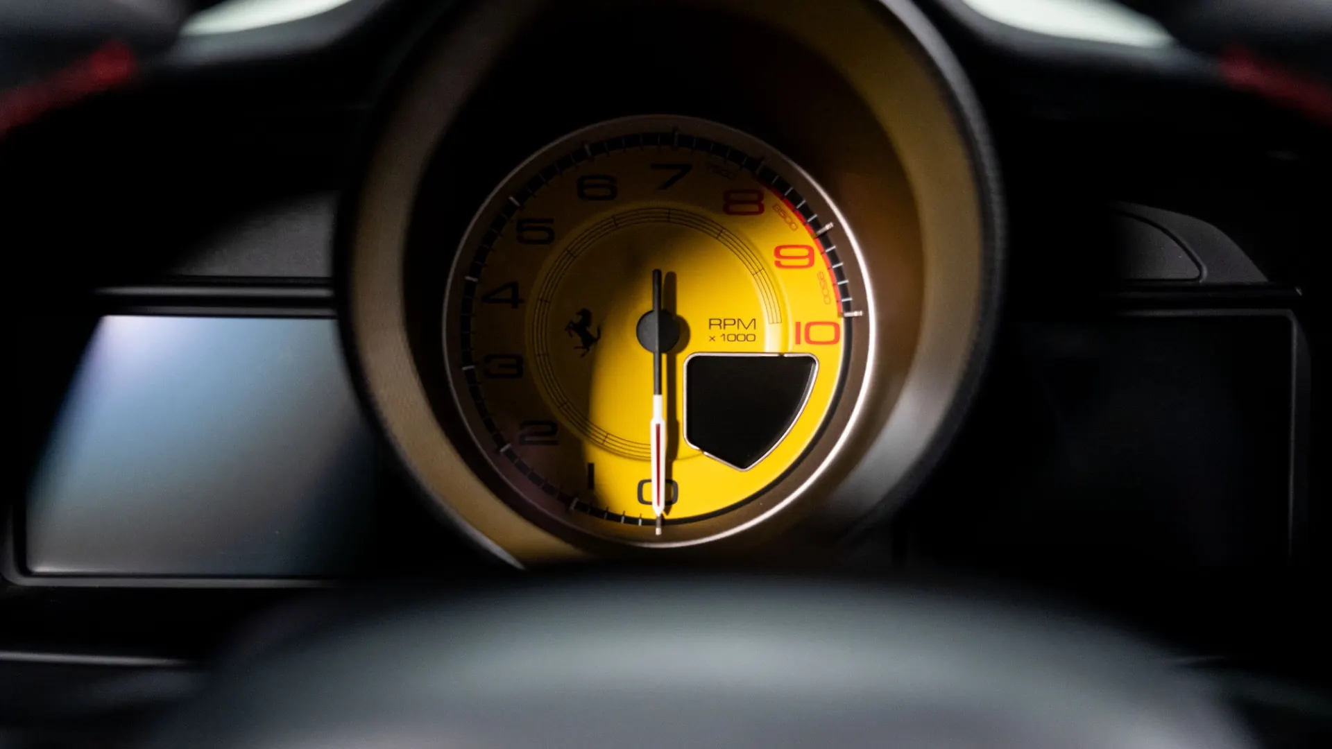 Ferrari 488 — photo 22
