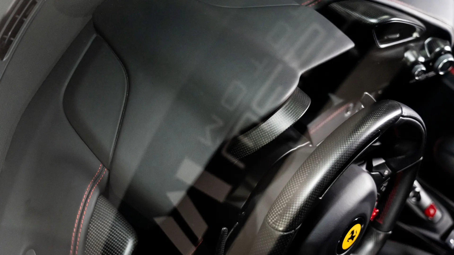 Ferrari 488 — photo 21