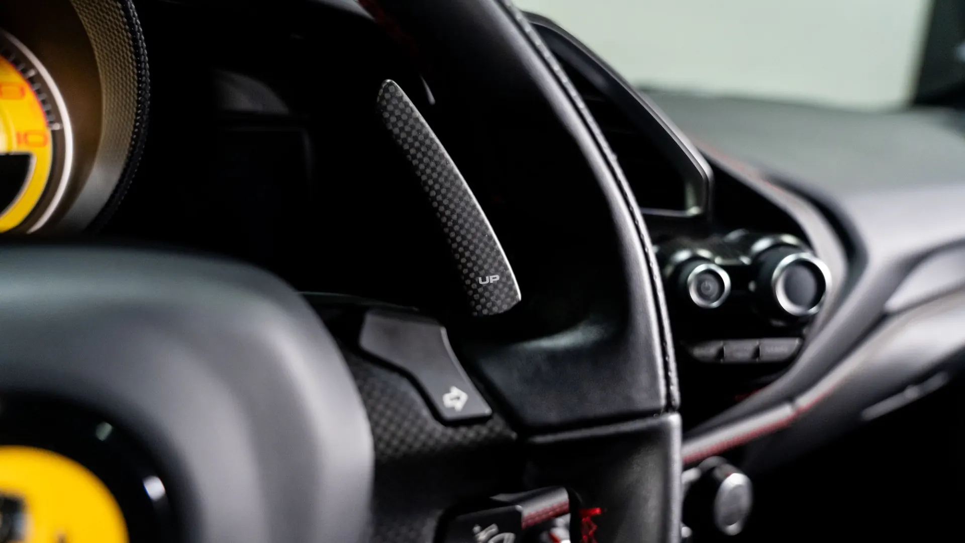 Ferrari 488 — photo 20