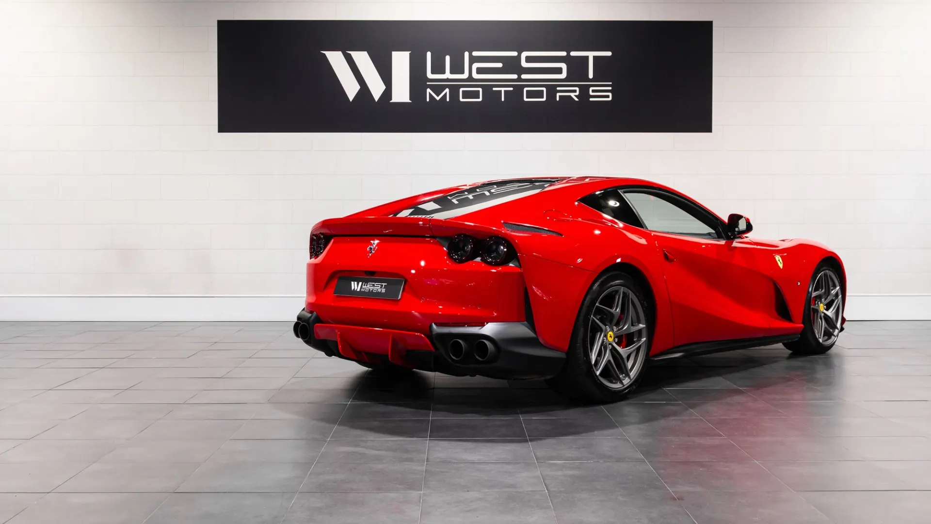 Ferrari 812 — photo 4