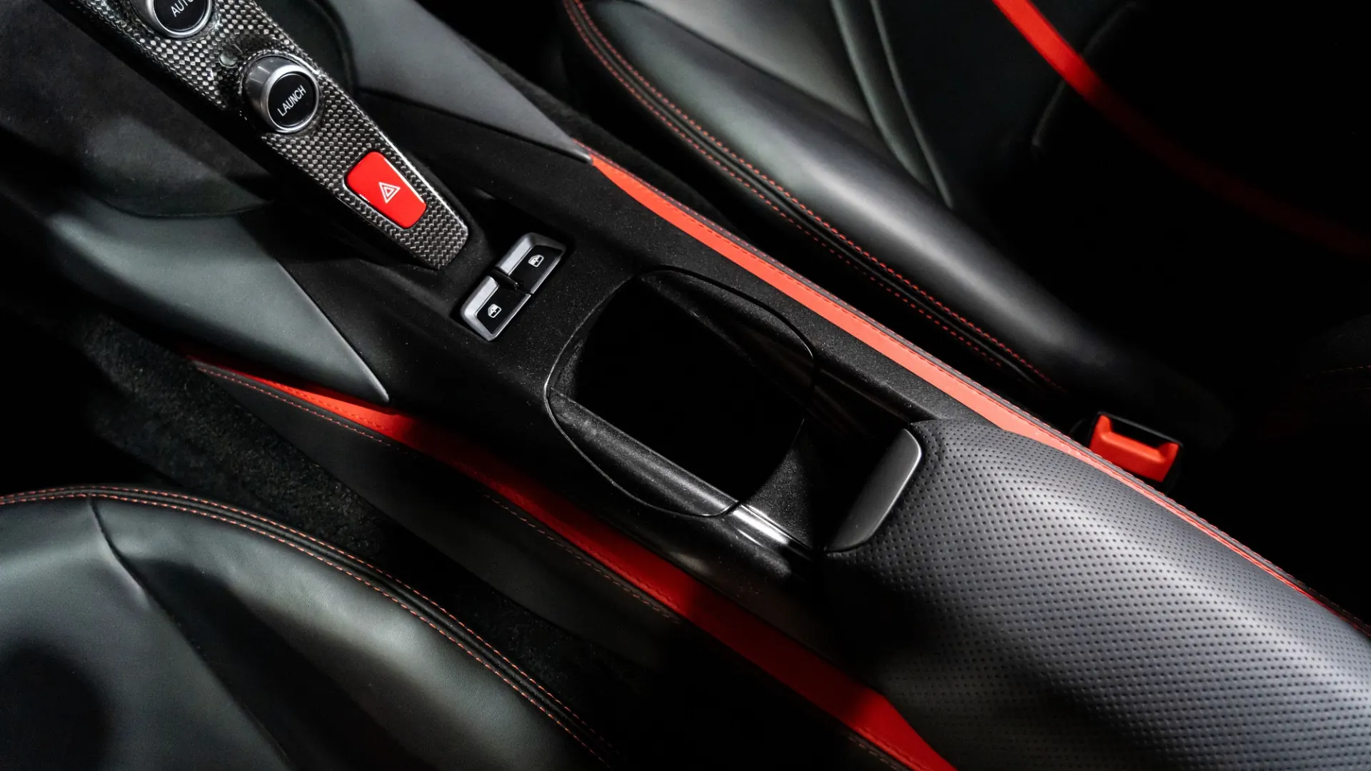 Ferrari 812 — photo 27