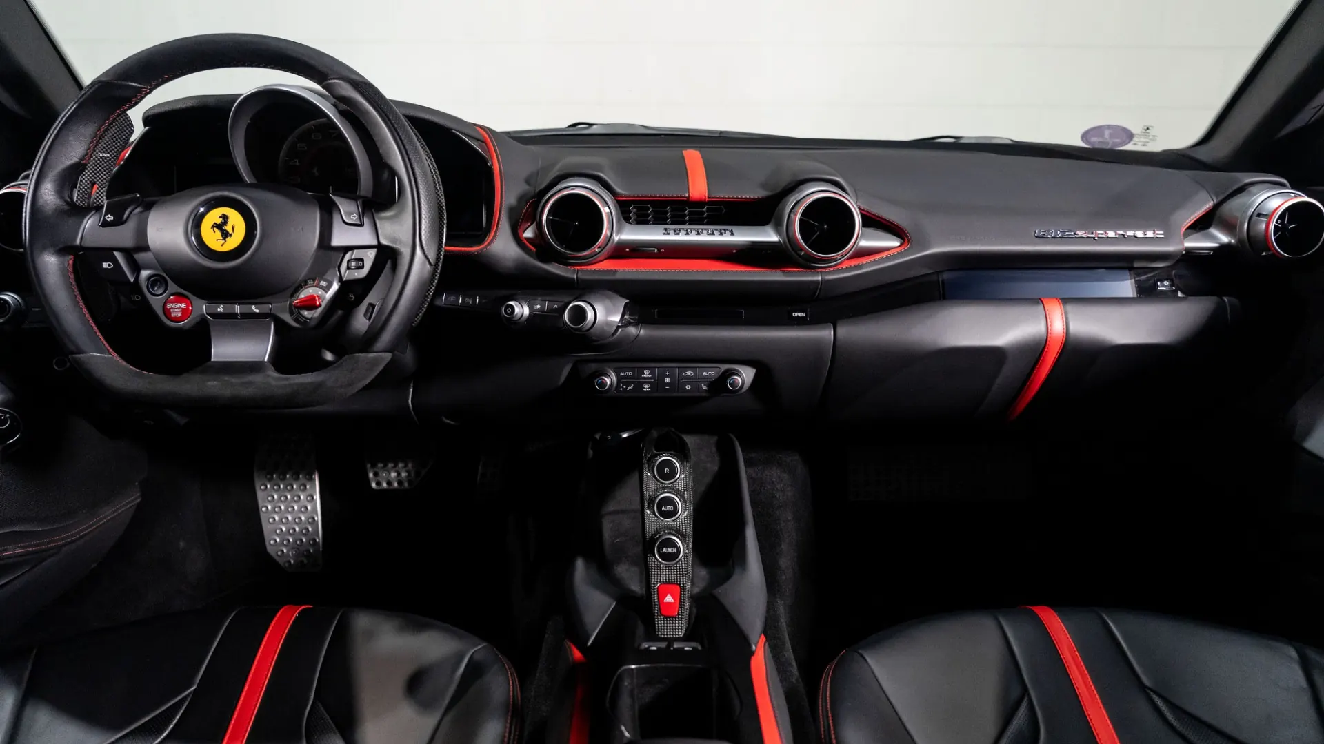 Ferrari 812 — photo 8