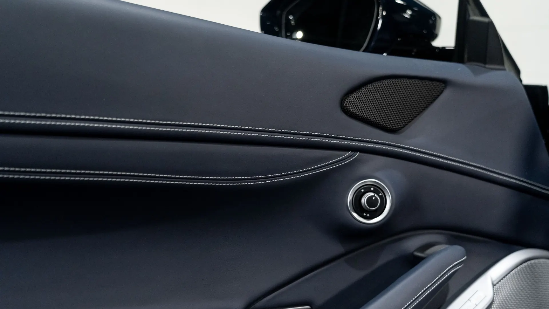 Ferrari Portofino — photo 28