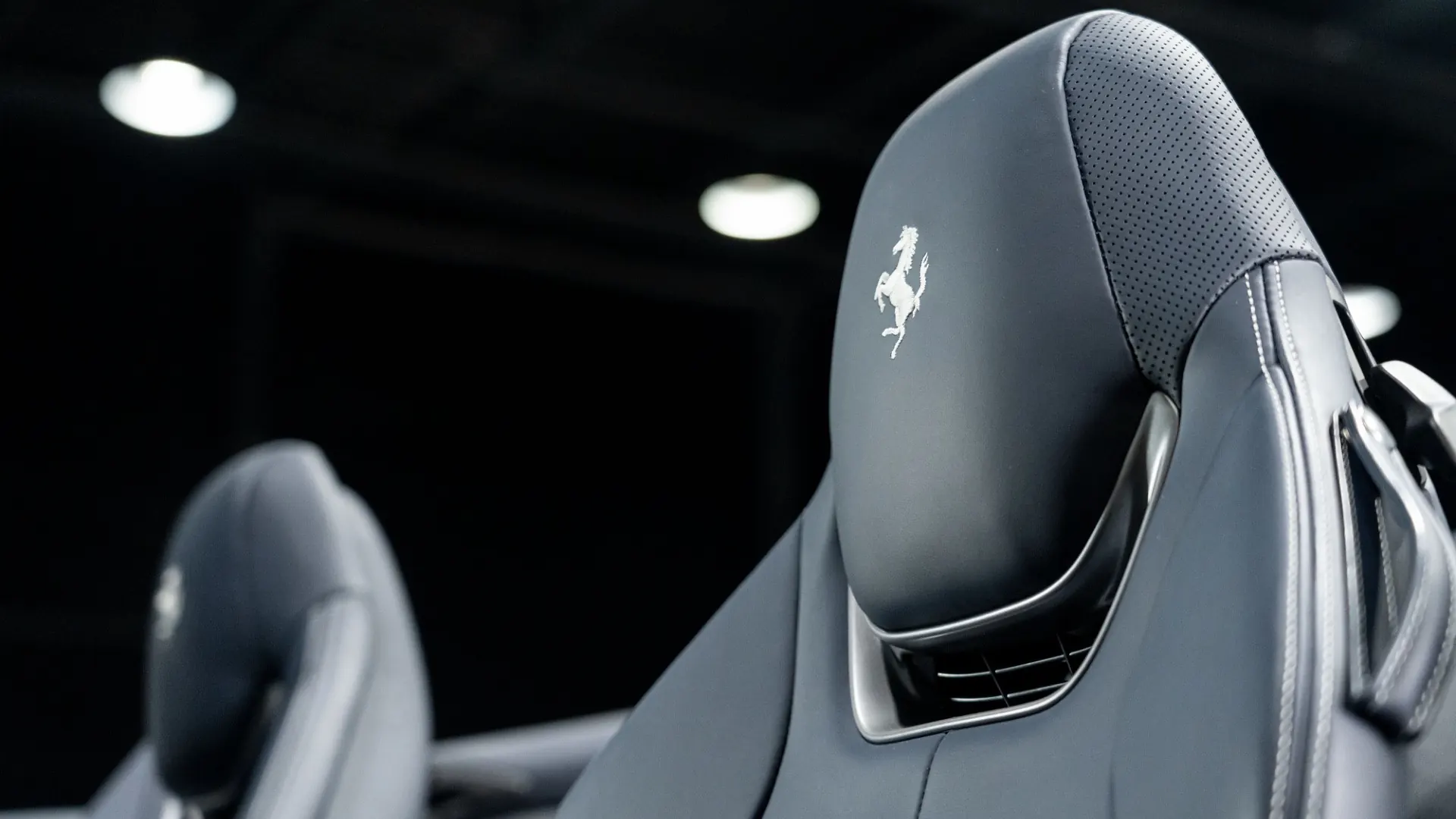 Ferrari Portofino — photo 13