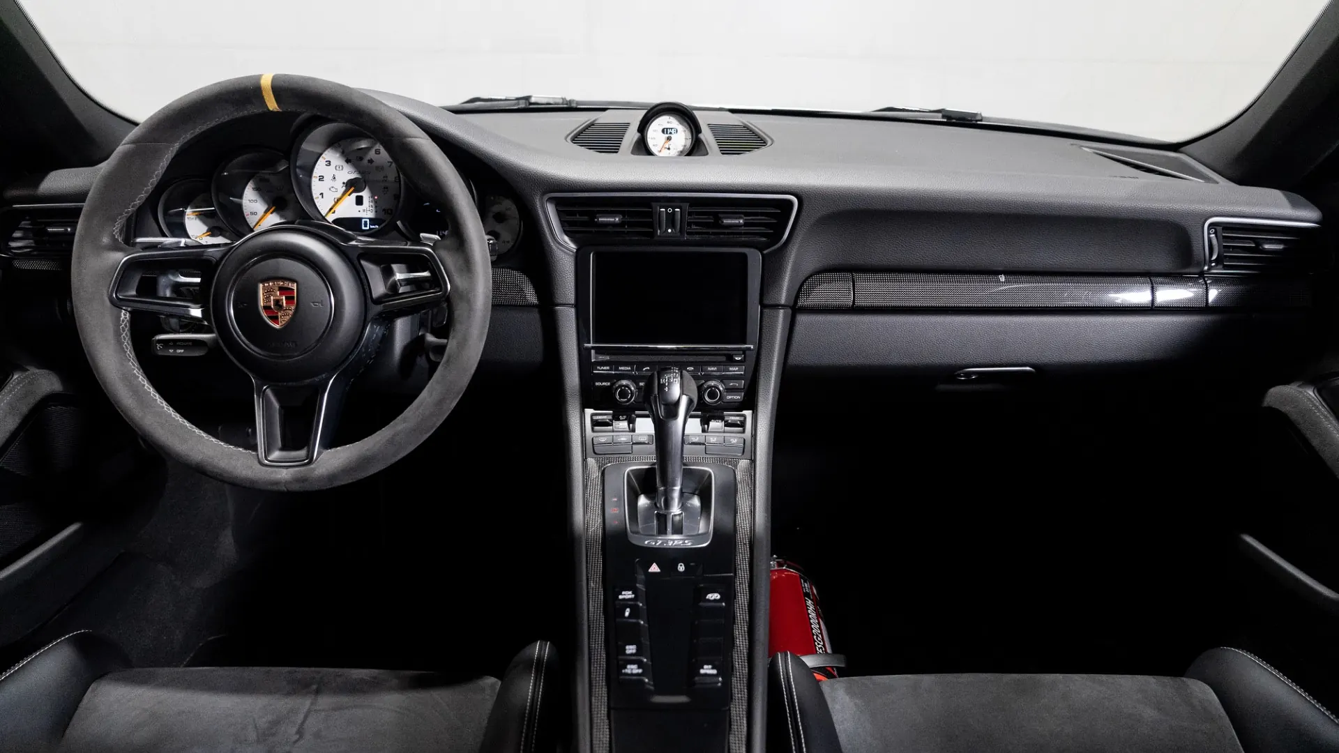 Porsche 911 — photo 7