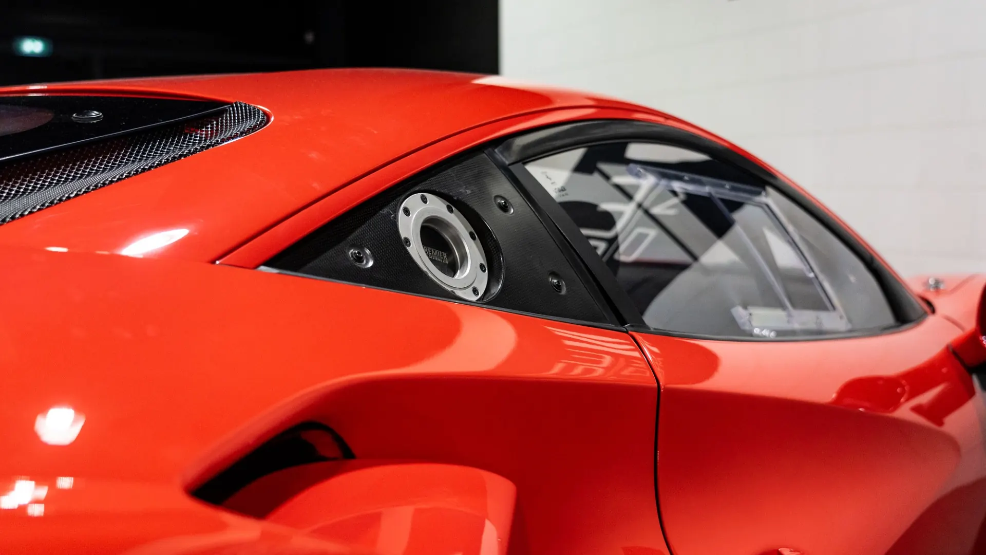 Ferrari 488 — photo 9
