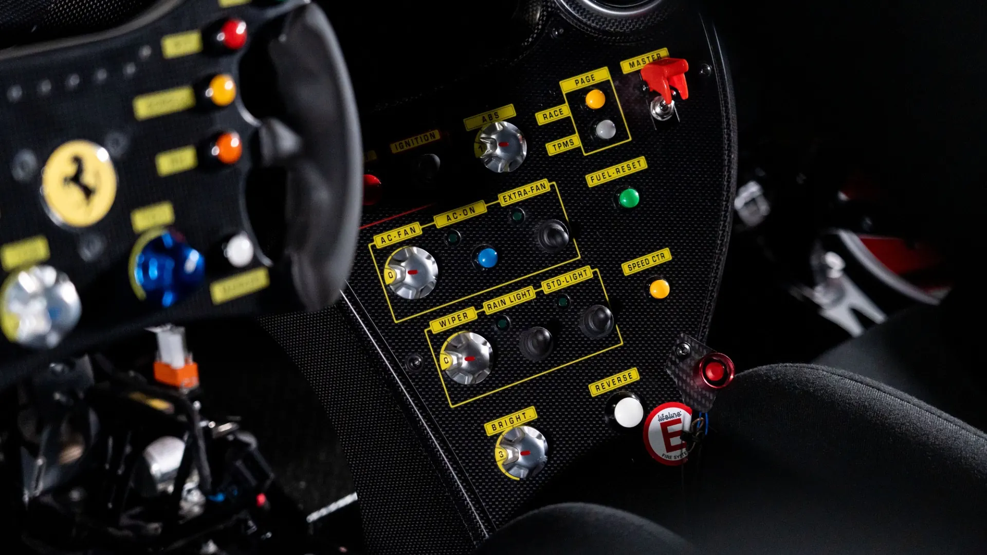 Ferrari 488 — photo 21