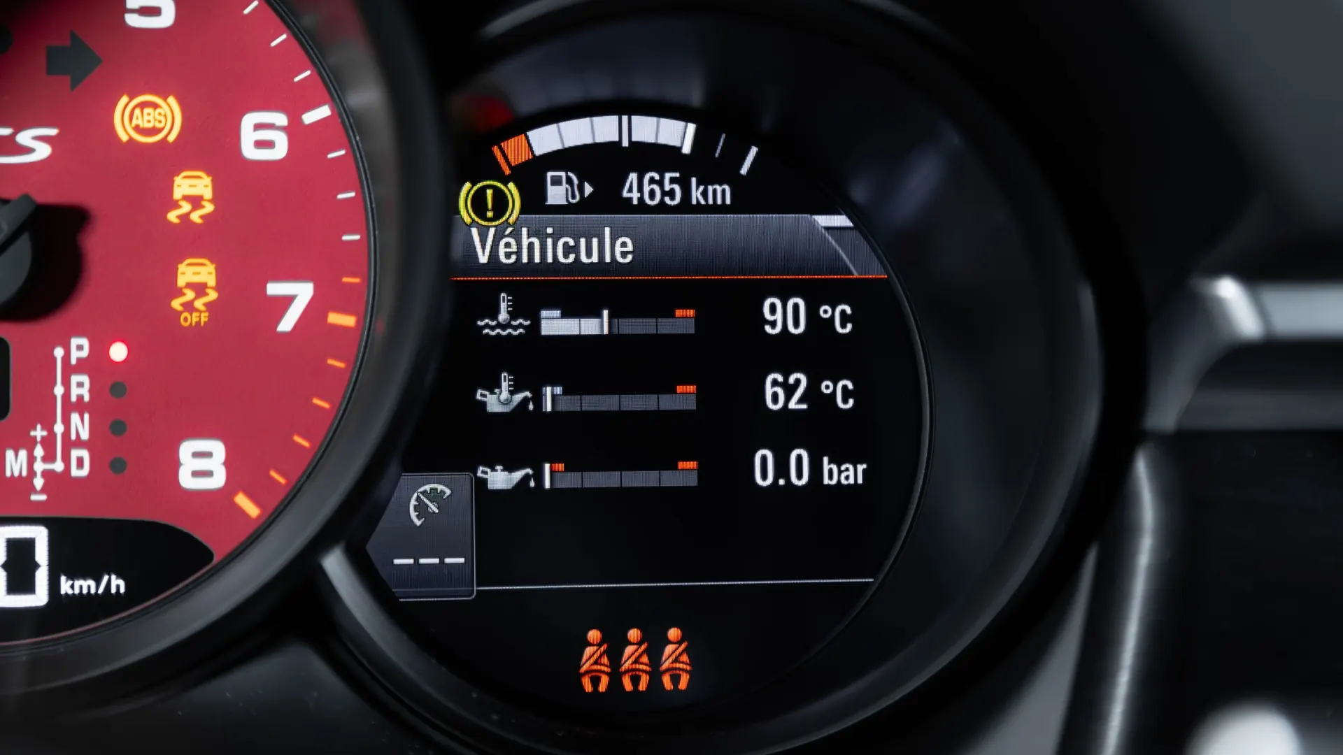 Porsche Macan — photo 20
