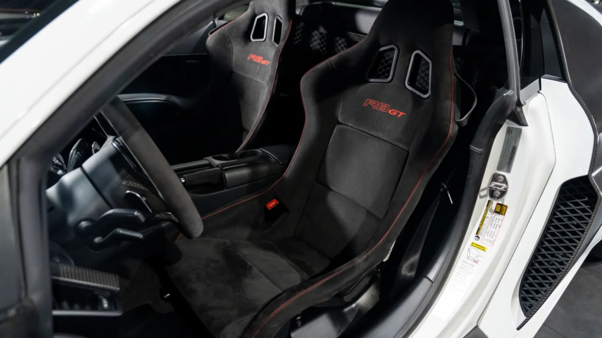 Audi R8 — photo 17