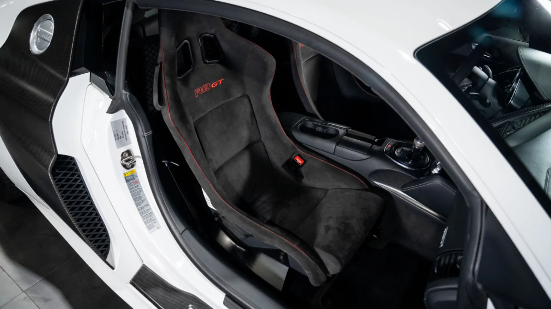 Audi R8 — photo 16